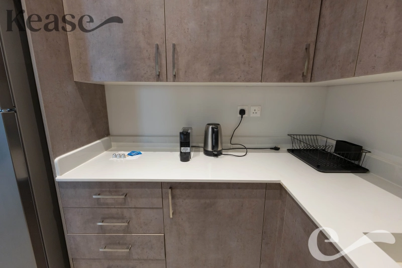 AG18 كيز الياسمين