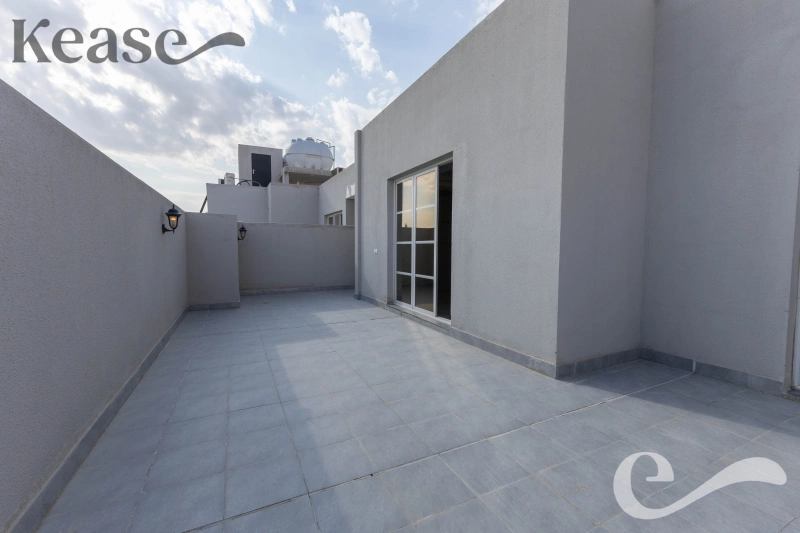 AG18 كيز الياسمين