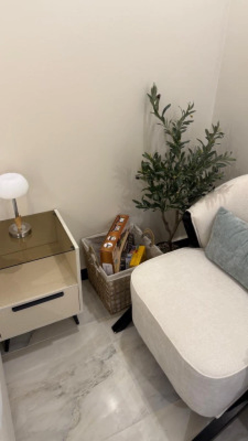 Luxurious, newly furnished studio
