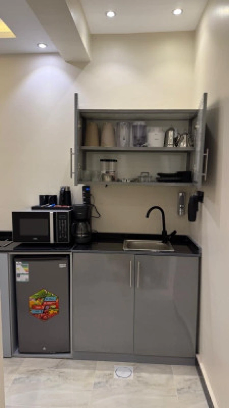 Luxurious, newly furnished studio