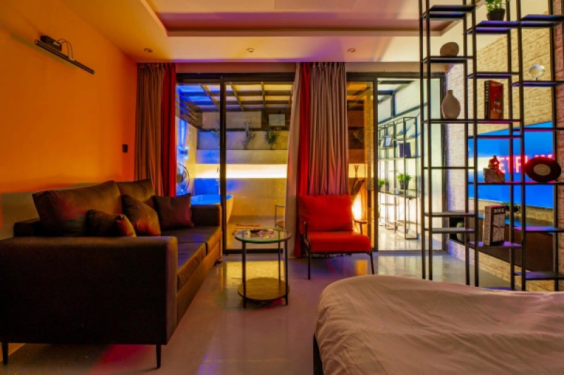 Comfortable studio in calm colors