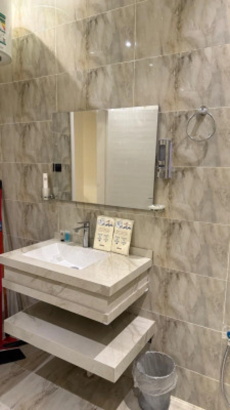 Luxurious, newly furnished studio