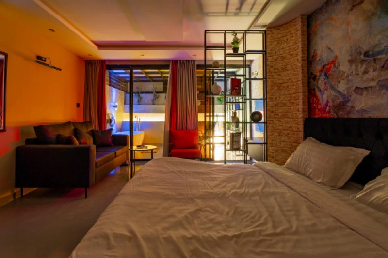 Comfortable studio in calm colors
