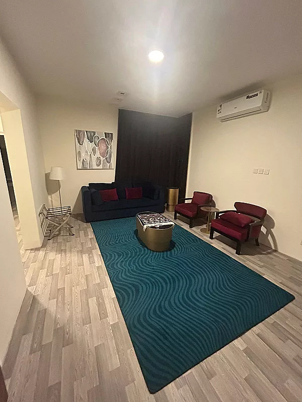 سنسيت تصميم ملكي